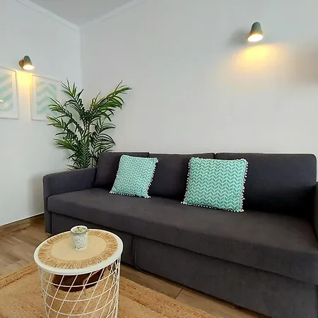 Апартаменты Cozy 8min Walk To The - Da Rocha